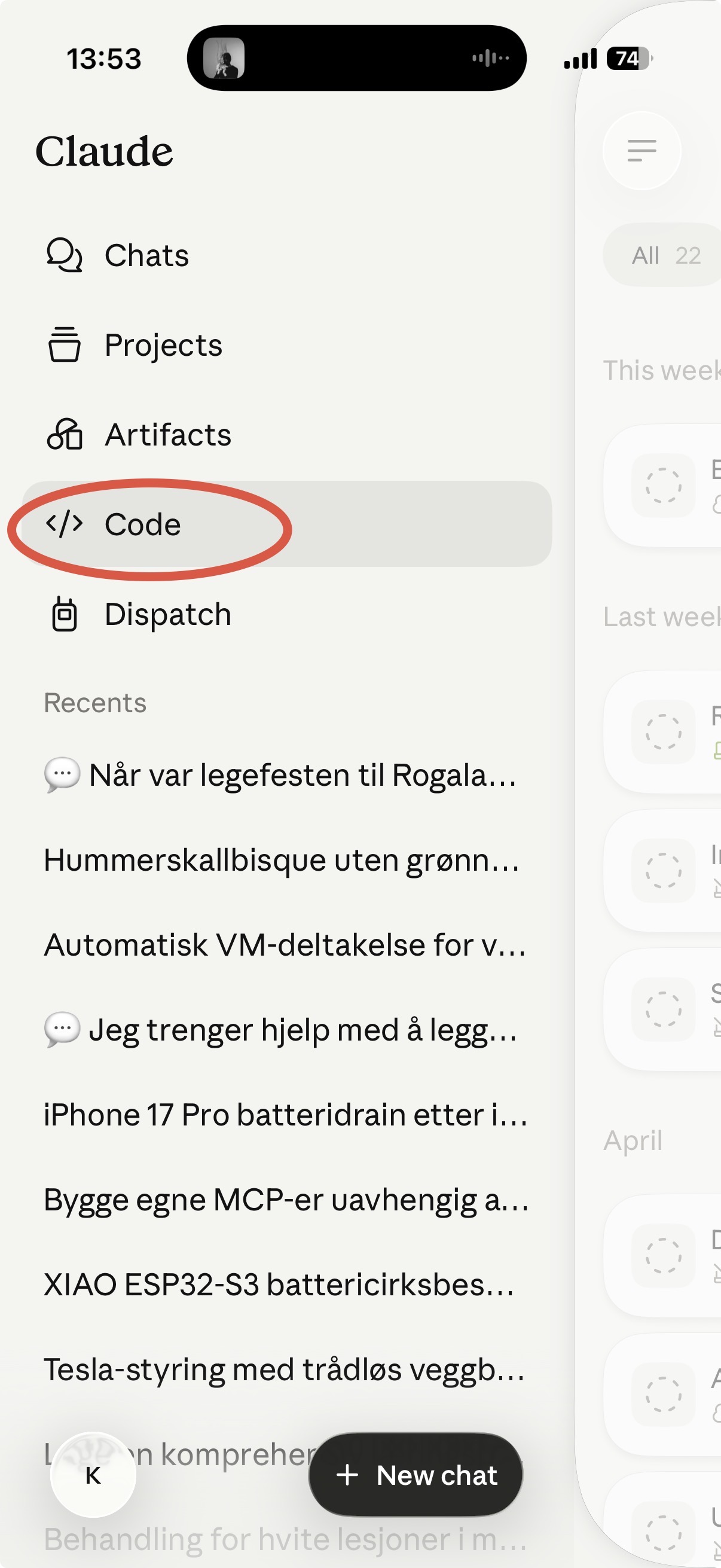 Sidemenyen i Claude iOS med Code uthevet